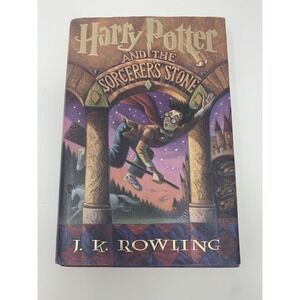 HARRY POTTER AND THE SORCERER'S STONE 1st American Edition Purple Diamond‎